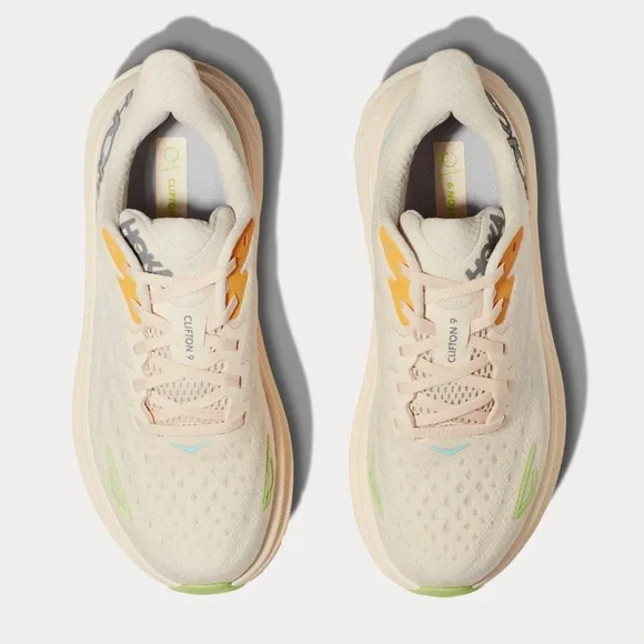 HOKA - Clifton 9 Vanilla / Astral Running Shoes - Picture 4 of 13